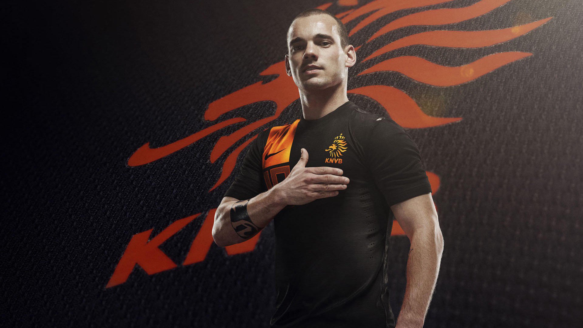 球队教练强调年轻球员培养并给出机会，球员 教练